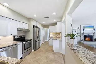 401 28th St W, Bradenton, FL 34205 - Photo 13