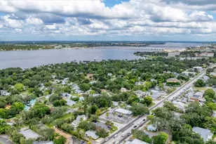 401 28th St W, Bradenton, FL 34205 - Photo 39