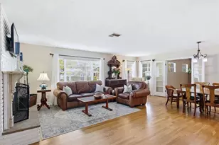 401 28th St W, Bradenton, FL 34205 - Photo 3