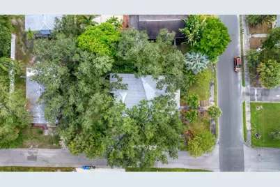 401 28th Street W, Bradenton, FL 34205 - Photo 41