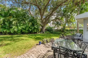 401 28th St W, Bradenton, FL 34205 - Photo 29