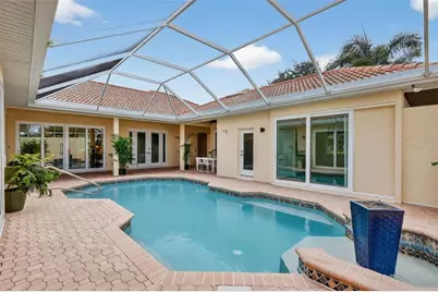 4237 Palacio Drive, Sarasota, FL 34238 - Photo 5