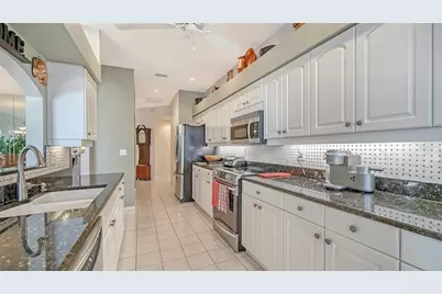 6828 Avenida Marbella, Sarasota, FL 34238 - Photo 25