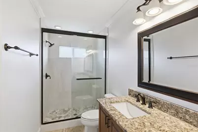 3660 Kingston Boulevard, Sarasota, FL 34238 - Photo 17