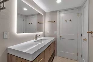 5757 Gulf of Mexico Dr, Longboat Key, FL 34228 - Photo 21