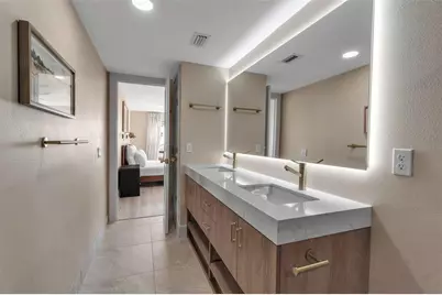 5757 Gulf Of Mexico Drive #110, Longboat Key, FL 34228 - Photo 17