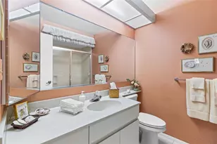 6089 Clubside Dr, Sarasota, FL 34243 - Photo 31