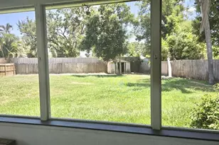 3730 Ferguson St, Sarasota, FL 34233 - Photo 15