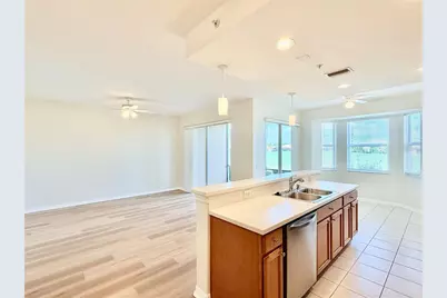 819 Fairwaycove Lane #102, Bradenton, FL 34212 - Photo 11