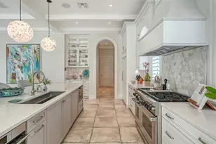 5005 Gulf of Mexico Dr, Longboat Key, FL 34228 - Photo 15