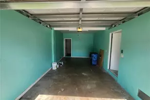 109 21st St NE, Bradenton, FL 34208 - Photo 11