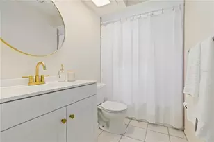 5206 Woodlawn Cir E, Palmetto, FL 34221 - Photo 27