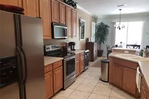 9339 Raes Creek Pl, Palmetto, FL 34221 - Photo 5