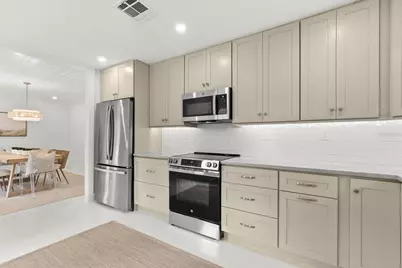 1051 Indian Beach Drive, Sarasota, FL 34234 - Photo 11