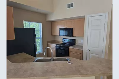 5601 Rosehill Road #203, Sarasota, FL 34233 - Photo 3