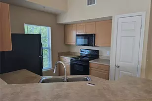 5601 Rosehill Rd, Sarasota, FL 34233 - Photo 3