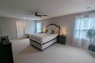 9235 Freedom Hill Dr, Seffner, FL 33584 - Photo 13