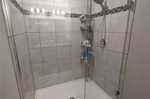 9235 Freedom Hill Dr, Seffner, FL 33584 - Photo 17