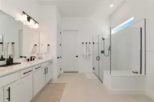 29176 Coral Harbour Dr, Englewood, FL 34223 - Photo 17