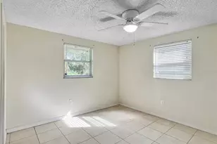 3405 McIntosh Rd, Sarasota, FL 34232 - Photo 13