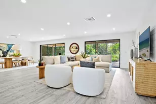 749 Tropical Cir, Sarasota, FL 34242 - Photo 7