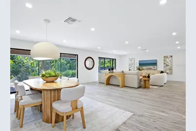 749 Tropical Circle, Sarasota, FL 34242 - Photo 9