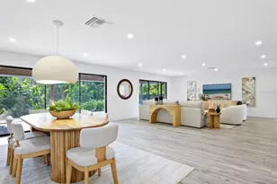 749 Tropical Cir, Sarasota, FL 34242 - Photo 9