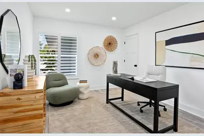 749 Tropical Circle, Sarasota, FL 34242 - Photo 15