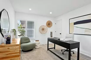 749 Tropical Cir, Sarasota, FL 34242 - Photo 15