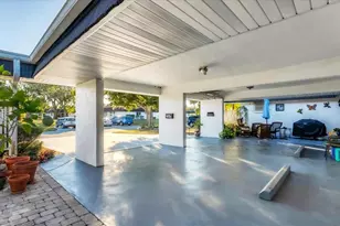 3823 Glen Oaks Dr E, Sarasota, FL 34232 - Photo 3