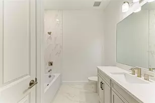 3303 Vicenza Ct, Lakewood Ranch, FL 34211 - Photo 43