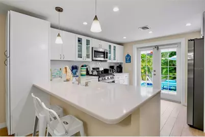 5803 Imperiore Avenue, Holmes Beach, FL 34217 - Photo 13