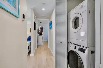 5803 Imperiore Avenue, Holmes Beach, FL 34217 - Photo 23