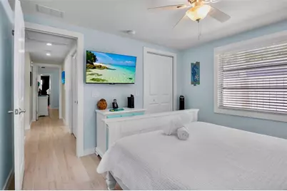 5803 Imperiore Avenue, Holmes Beach, FL 34217 - Photo 21