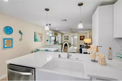 5803 Imperiore Avenue, Holmes Beach, FL 34217 - Photo 15