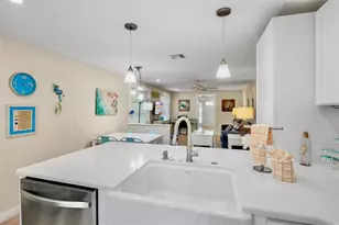 5803 Imperiore Ave, Holmes Beach, FL 34217 - Photo 15