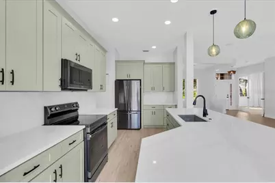 312 Londonderry Drive, Sarasota, FL 34240 - Photo 9