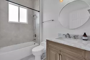 312 Londonderry Dr, Sarasota, FL 34240 - Photo 27