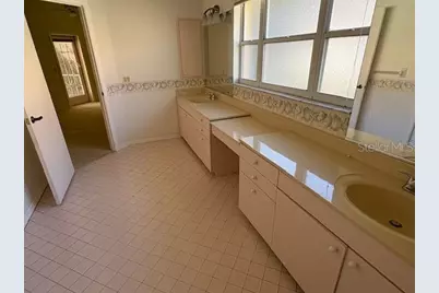 4432 Deer Trail Boulevard, Sarasota, FL 34238 - Photo 11