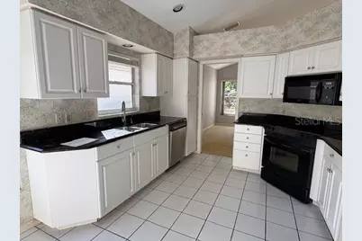 4432 Deer Trail Boulevard, Sarasota, FL 34238 - Photo 3