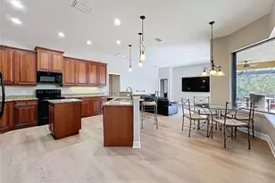 501 169th Ct NE, Bradenton, FL 34212 - Photo 5