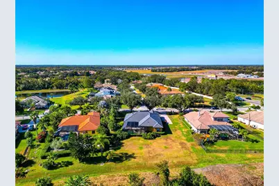 501 169th Court NE, Bradenton, FL 34212 - Photo 57