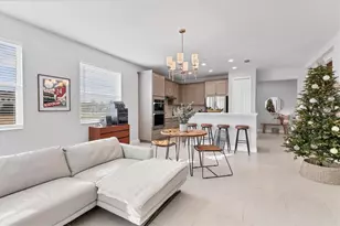 123 O'keeffe Cir, Bradenton, FL 34212 - Photo 9