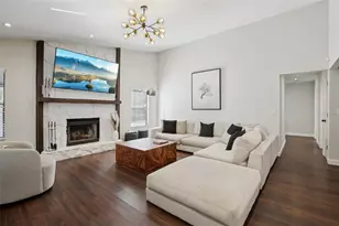 665 Eastpointe Pkwy, Sarasota, FL 34232 - Photo 7