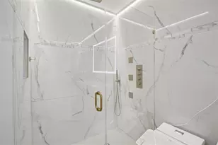 665 Eastpointe Pkwy, Sarasota, FL 34232 - Photo 27