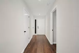 665 Eastpointe Pkwy, Sarasota, FL 34232 - Photo 5