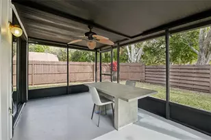 665 Eastpointe Pkwy, Sarasota, FL 34232 - Photo 37