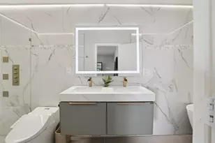 665 Eastpointe Pkwy, Sarasota, FL 34232 - Photo 23