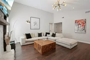 665 Eastpointe Pkwy, Sarasota, FL 34232 - Photo 9