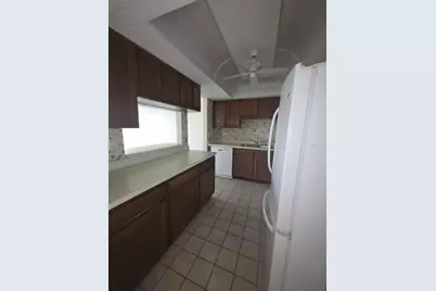 1211 Capri Isles Boulevard #5, Venice, FL 34292 - Photo 7